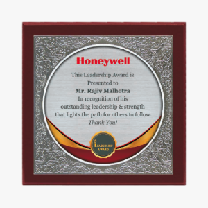 Trophy 32